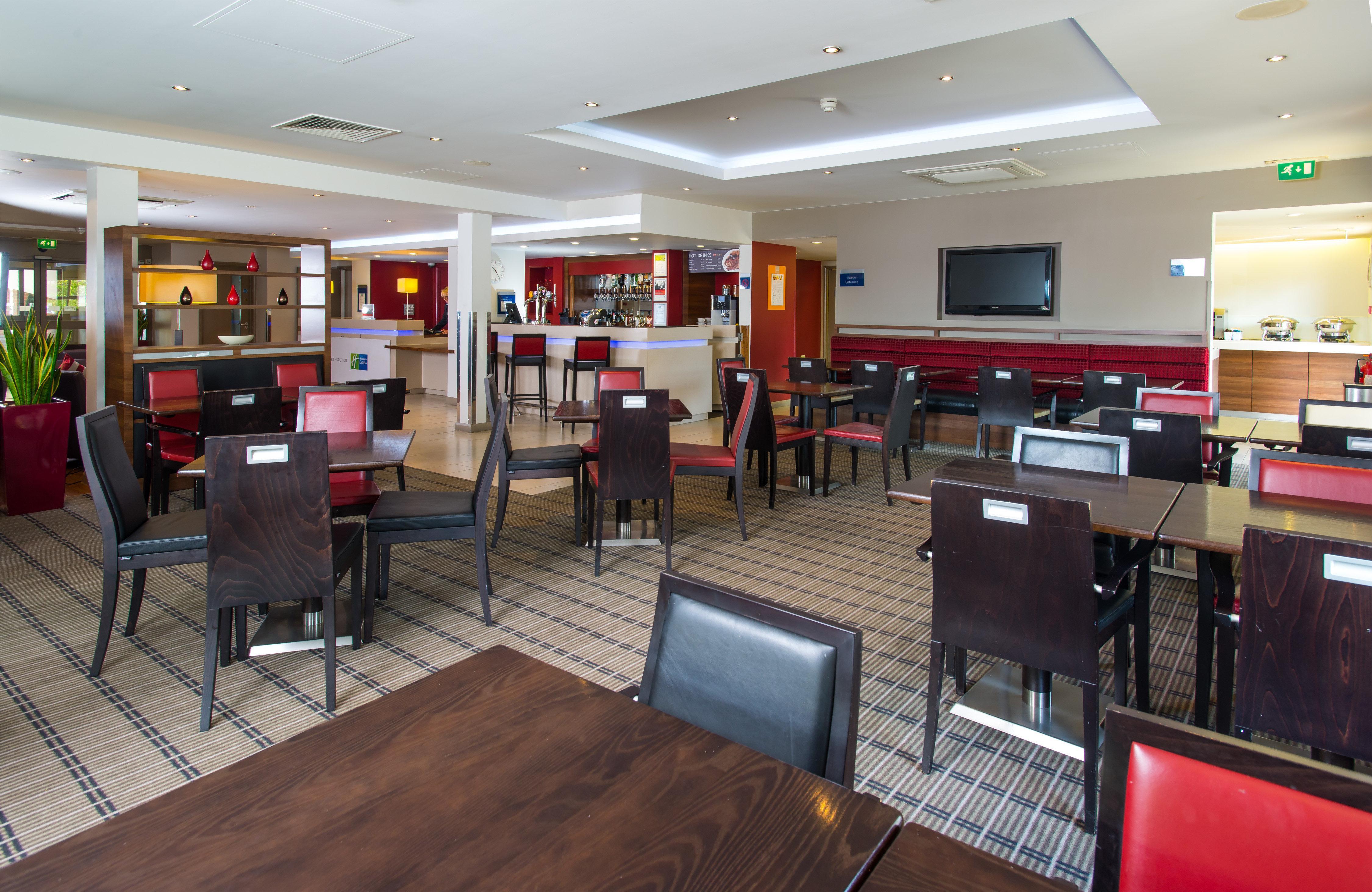 Holiday Inn Express Birmingham Oldbury By Ihg Zewnętrze zdjęcie