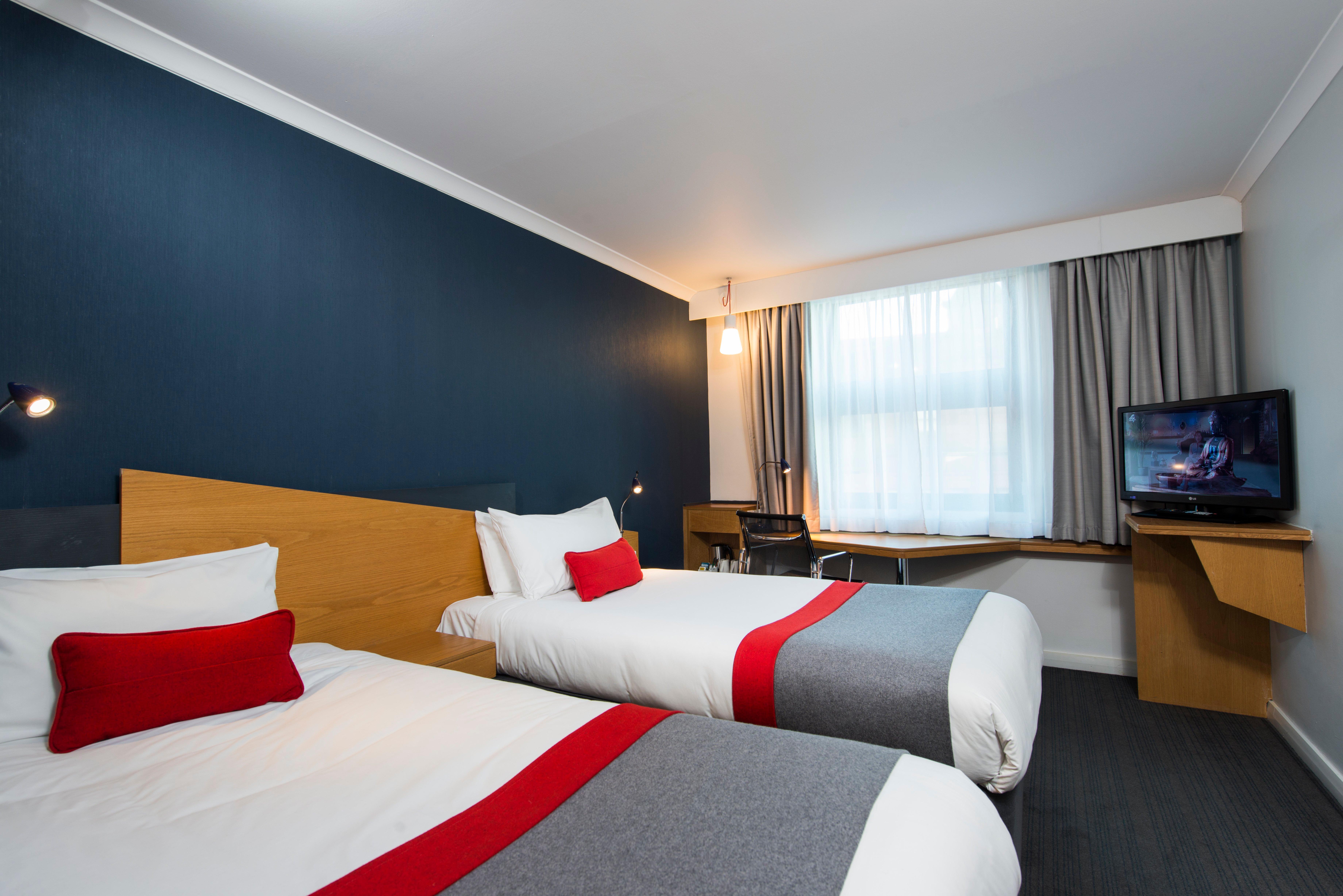 Holiday Inn Express Birmingham Oldbury By Ihg Zewnętrze zdjęcie