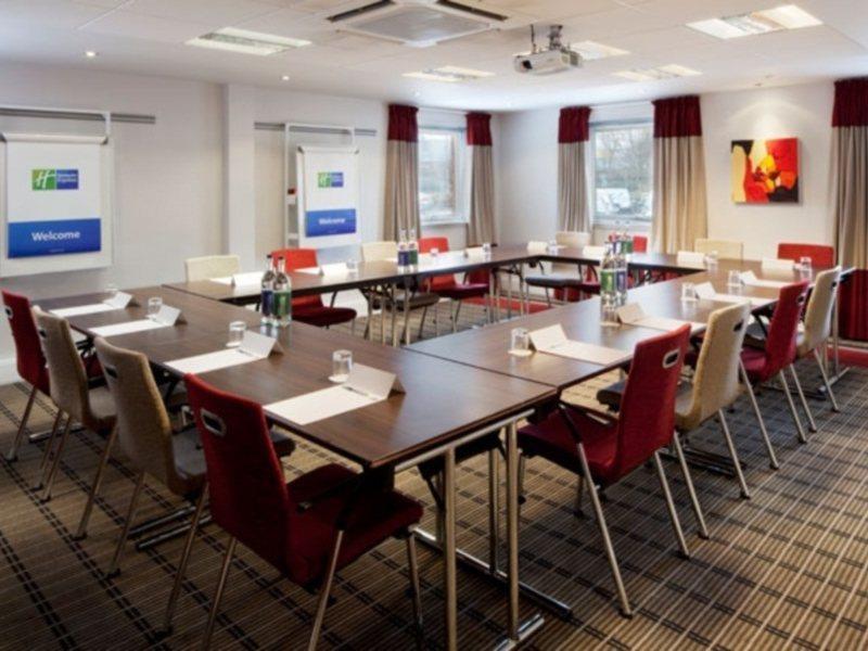 Holiday Inn Express Birmingham Oldbury By Ihg Zewnętrze zdjęcie