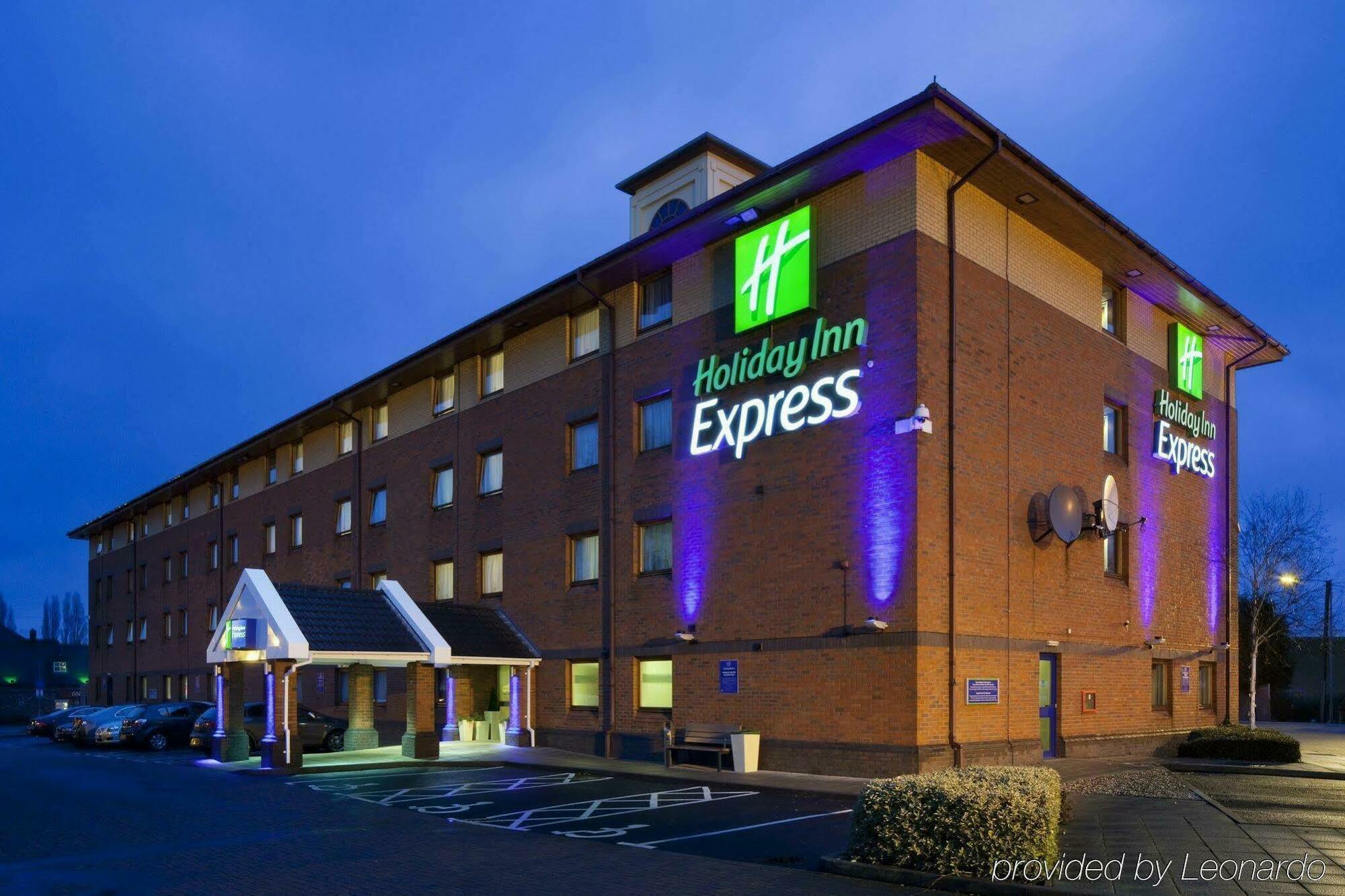 Holiday Inn Express Birmingham Oldbury By Ihg Zewnętrze zdjęcie